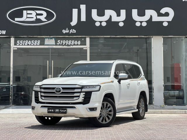 2022 Toyota Land Cruiser VXR Twin Turbo — photo 1 for sale in Qatar