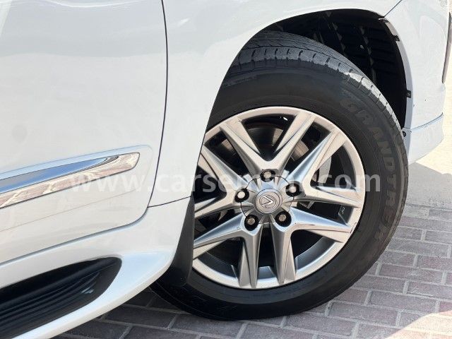 2014 Lexus LX 570 Sport — photo 2 for sale in Qatar