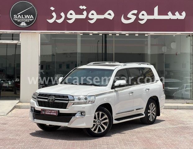 2016 Toyota Land Cruiser VXR — photo 1 for sale in Qatar