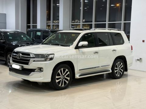 2019 Toyota Land Cruiser GXR