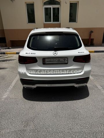 2020 Mercedes-Benz GLC 200 — photo 2 for sale in Qatar