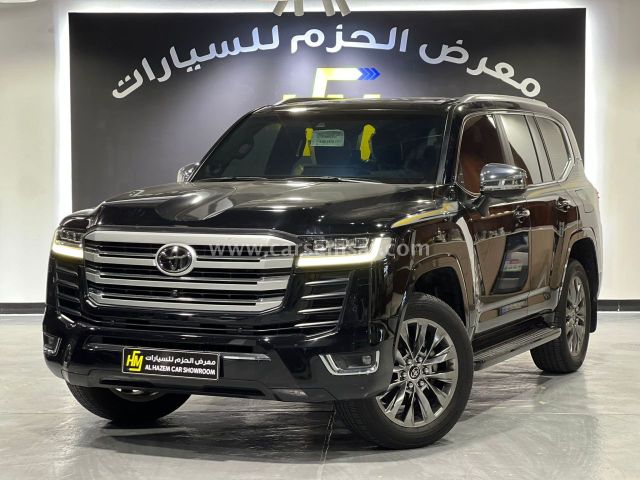 2022 Toyota Land Cruiser VXR Twin Turbo — photo 1 for sale in Qatar
