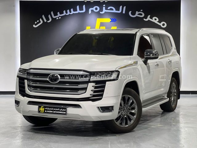 2022 Toyota Land Cruiser VXR Twin Turbo — photo 1 for sale in Qatar