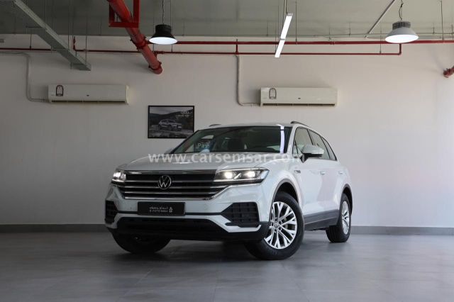 2023 Volkswagen Touareg — photo 1 for sale in Qatar