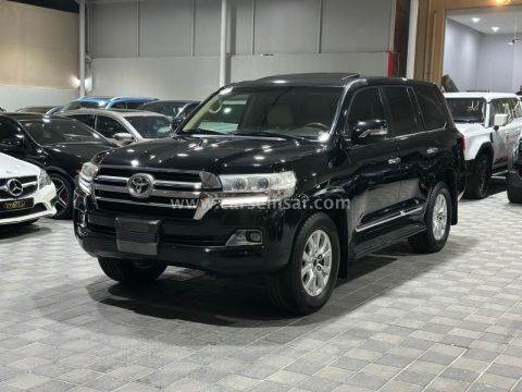 2016 تويوتا لاند كروزر GXR V8