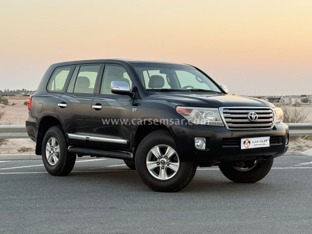 2012 Toyota Land Cruiser VXR — photo 1 for sale in Qatar