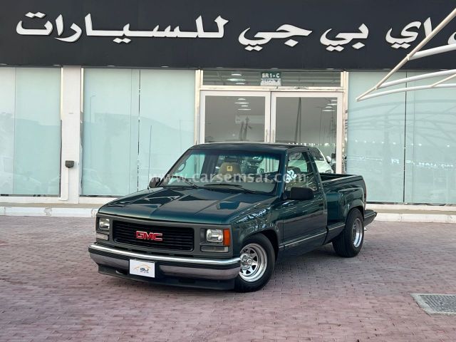 1995 GMC Sierra 1500 Regular Cab — photo 1 for sale in Qatar