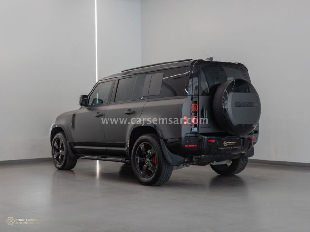 2025 Land Rover Defender SE 2.0 — photo 2 for sale in Qatar