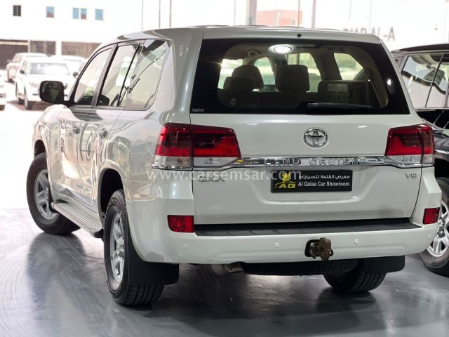 2021 Toyota Land Cruiser GXR — photo 2 for sale in Qatar