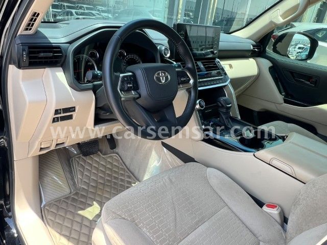2024 Toyota Land Cruiser GXR V6 — photo 2 for sale in Qatar