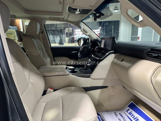 2024 Toyota Land Cruiser VX Twin Turbo — photo 2 for sale in Qatar