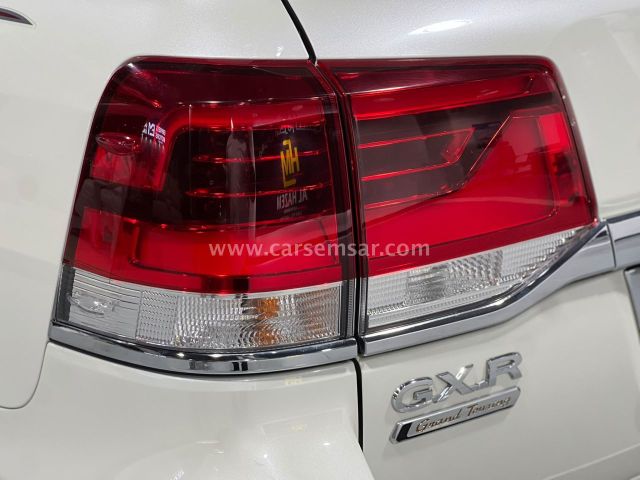 2021 Toyota Land Cruiser GXR Grand Touring V6 — photo 2 for sale in Qatar