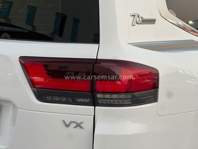 2022 Toyota Land Cruiser VX Twin Turbo — photo 2 for sale in Qatar