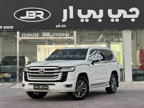 2022 تويوتا لاند كروزر في أكس توين تيربو