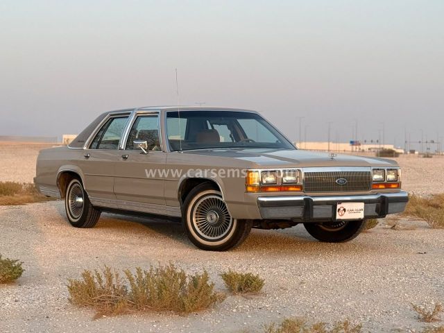 1988 Ford Crown Victoria — photo 1 for sale in Qatar