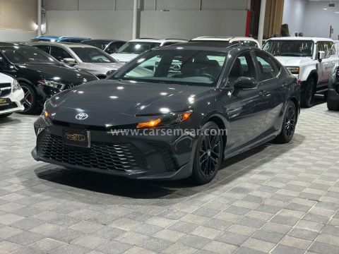 2025 Toyota Camry HEV LE