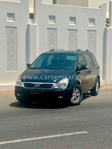 2012 Kia Carnival 3.5 — photo 1 for sale in Qatar