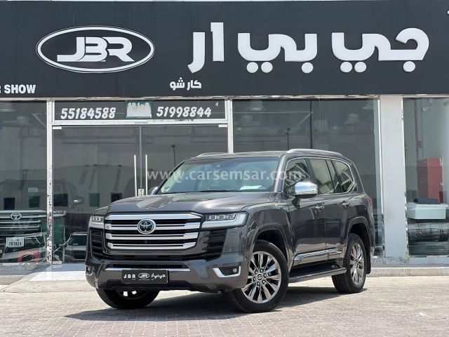 2022 Toyota Land Cruiser VXR — photo 1 for sale in Qatar