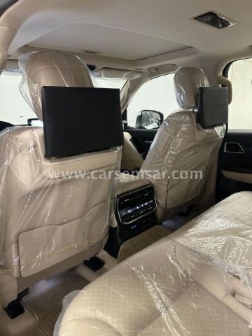 2025 Toyota Land Cruiser VXR Twin Turbo — photo 2 for sale in Qatar