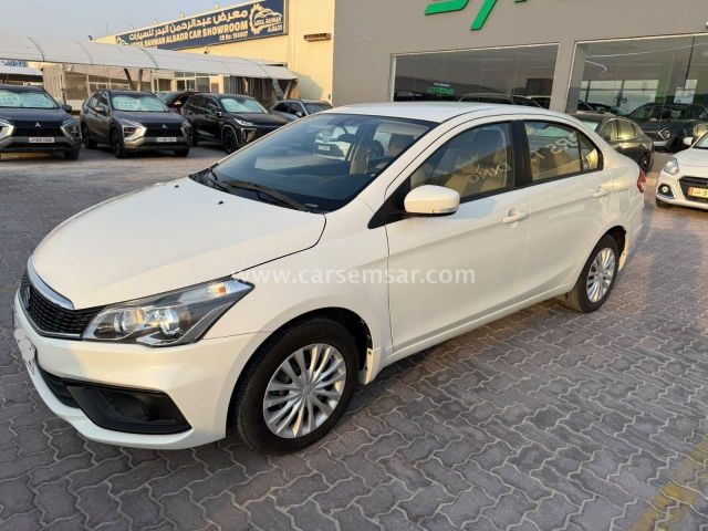 2023 Suzuki Ciaz — photo 2 for sale in Qatar