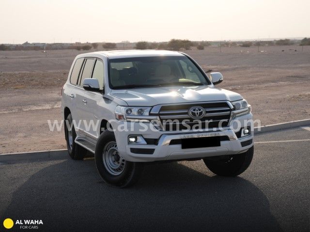 2019 Toyota Land Cruiser GXR V8 — photo 1 for sale in Qatar