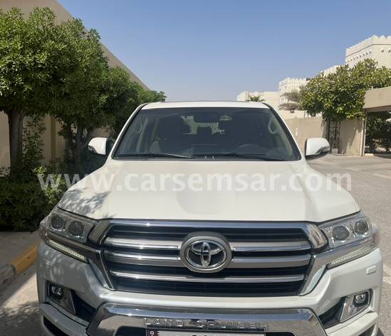 2020 Toyota Land Cruiser GXR V8 — photo 1 for sale in Qatar