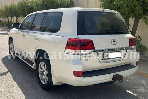 2020 Toyota Land Cruiser GXR V8 — photo 2 for sale in Qatar