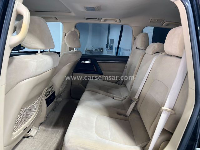 2016 Toyota Land Cruiser VXR Grand Touring S — photo 2 for sale in Qatar