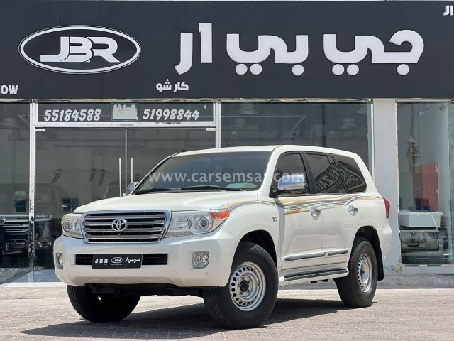 2013 Toyota Land Cruiser VXR — photo 1 for sale in Qatar