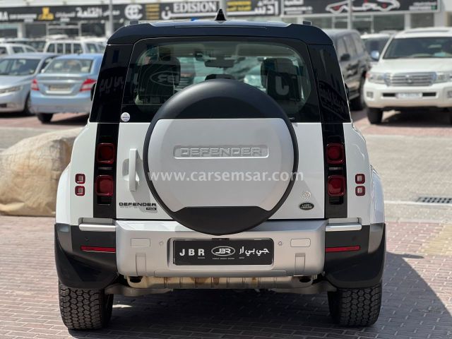 2022 Land Rover Defender HSE — photo 2 for sale in Qatar
