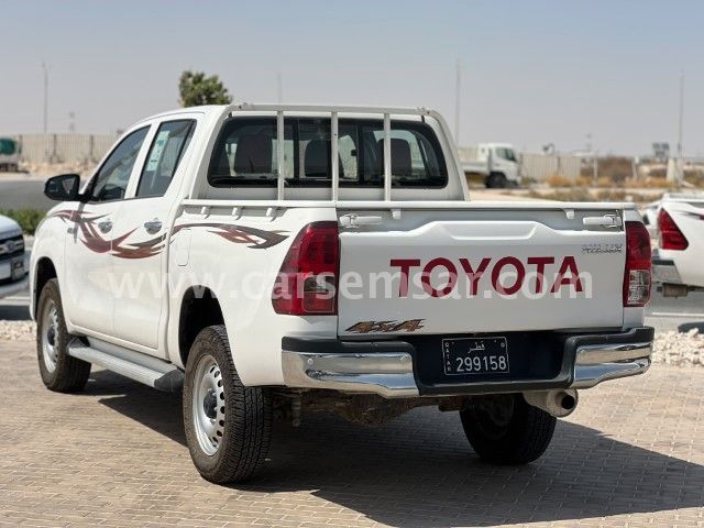 2022 Toyota Hilux 2.7 Diesel 4x4 — photo 2 for sale in Qatar