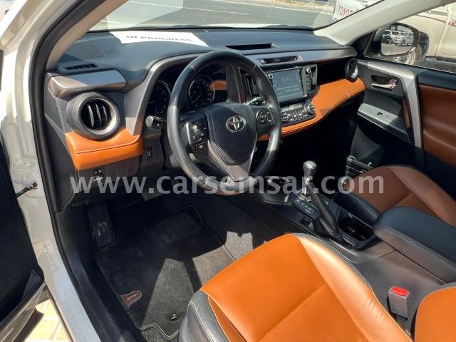 2018 Toyota RAV4 — photo 2 for sale in Qatar