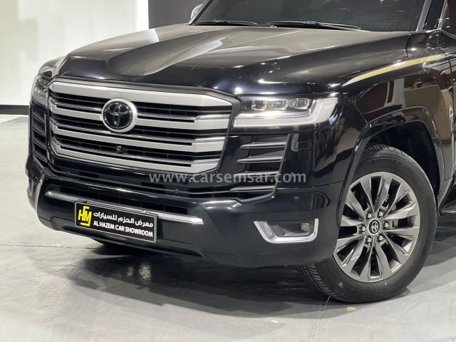 2024 Toyota Land Cruiser VXR Twin Turbo — photo 2 for sale in Qatar