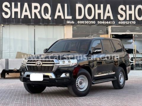 2018 Toyota Land Cruiser GXR V8