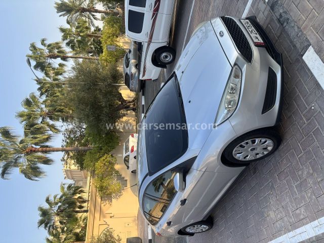 2015 Ford Focus — photo 2 for sale in Qatar