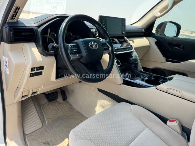 2023 Toyota Land Cruiser GX — photo 2 for sale in Qatar