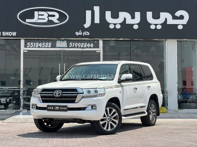 2019 Toyota Land Cruiser VXR — photo 1 for sale in Qatar