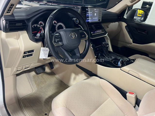 2023 Toyota Land Cruiser GX — photo 2 for sale in Qatar
