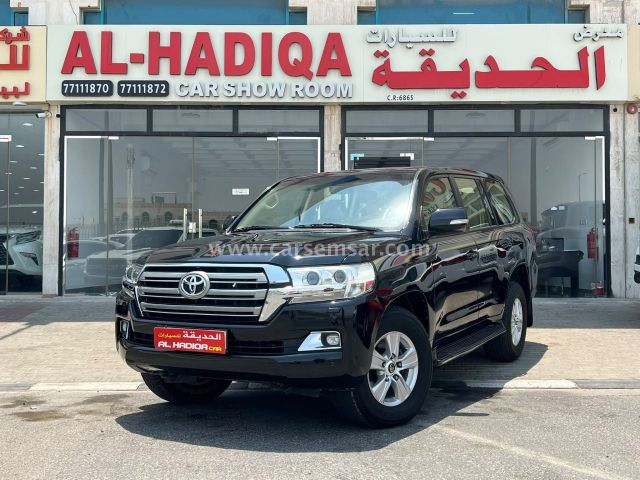 2017 Toyota Land Cruiser GXR — photo 1 for sale in Qatar