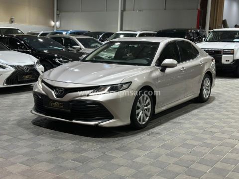 2018 Toyota Camry LE