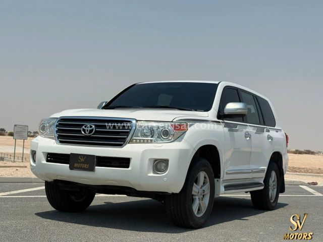 2014 Toyota Land Cruiser GXR V8 — photo 1 for sale in Qatar