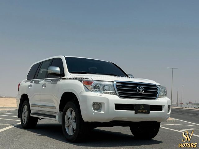 2014 Toyota Land Cruiser GXR V8 — photo 2 for sale in Qatar