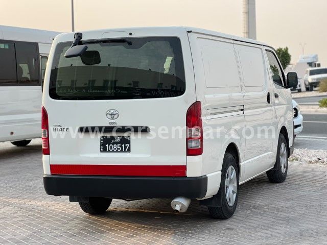 2023 Toyota Hi-Ace 2.7 — photo 2 for sale in Qatar