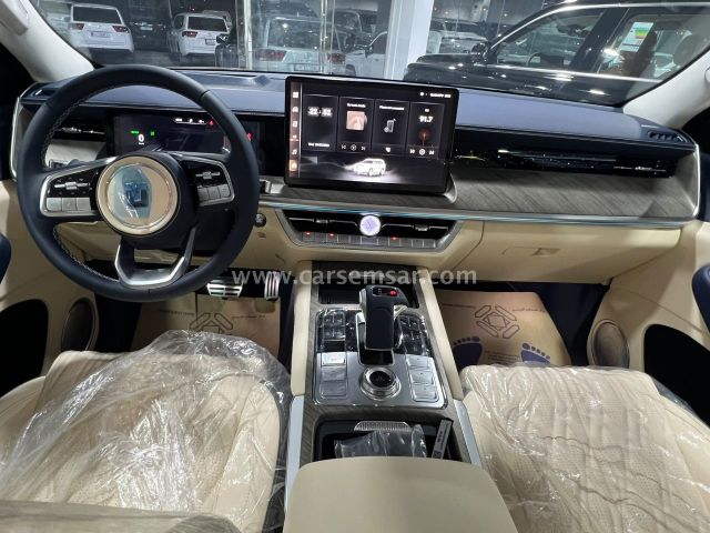 2027 GWM Tank 500 — photo 2 for sale in Qatar