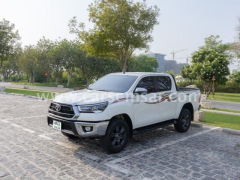 2025 تويوتا هايلكس 2.7 4x4