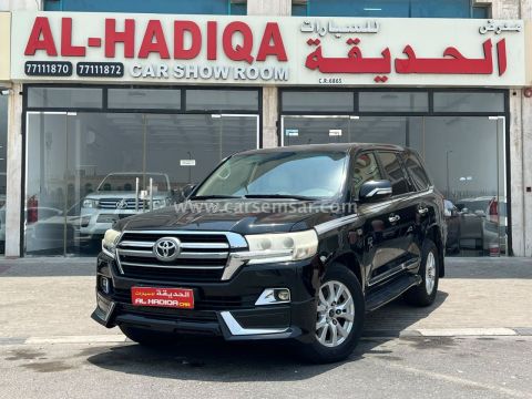 2014 Toyota Land Cruiser GXR V8