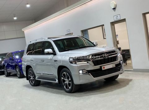 2021 تويوتا لاند كروزر GXR V8