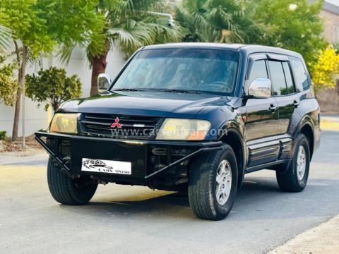 2002 Mitsubishi Pajero GLS