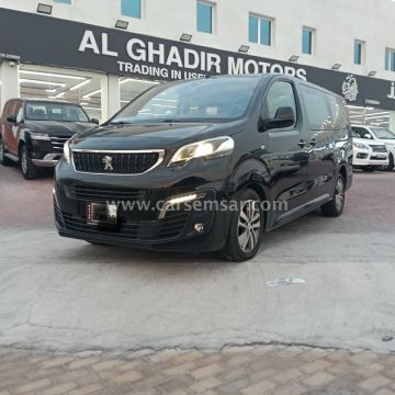 2022 بيجو Traveller Van