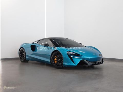2023 ماكلارين Artura